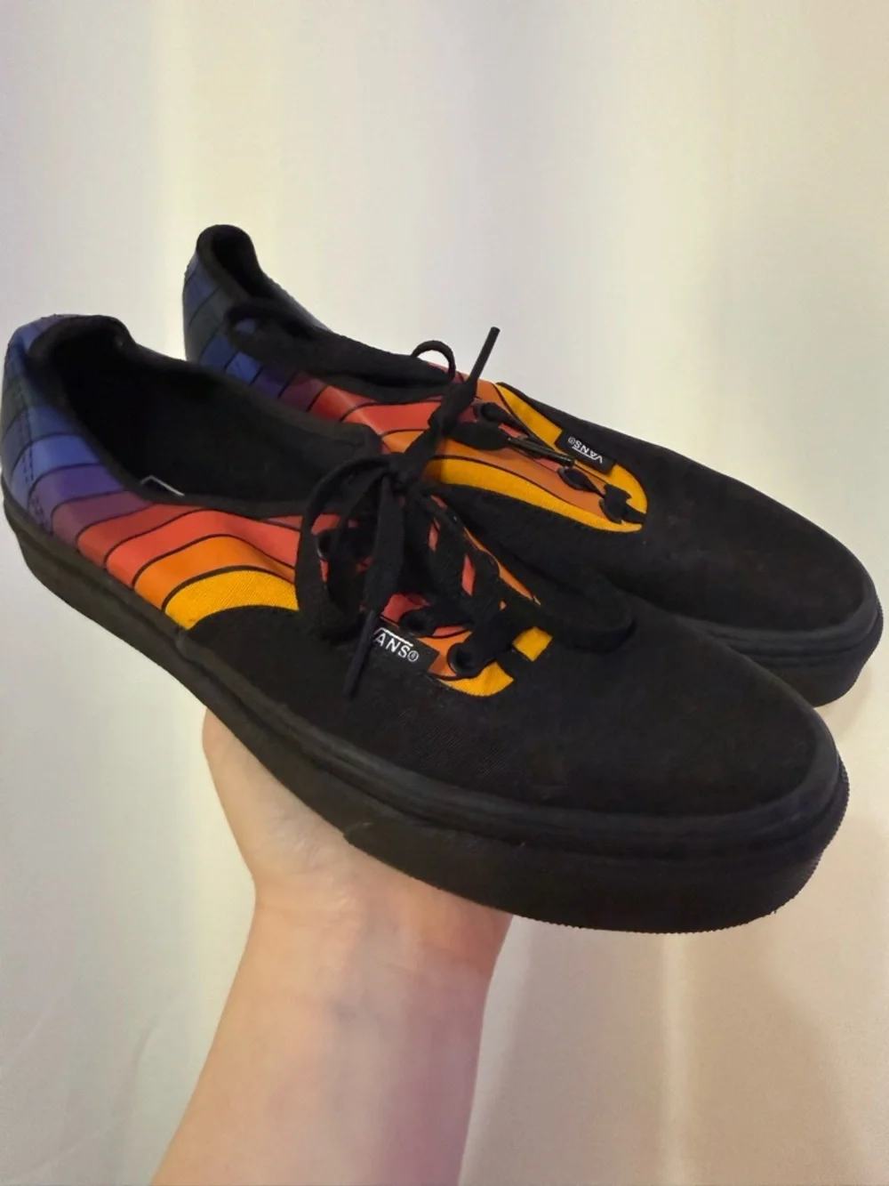 Vans low top